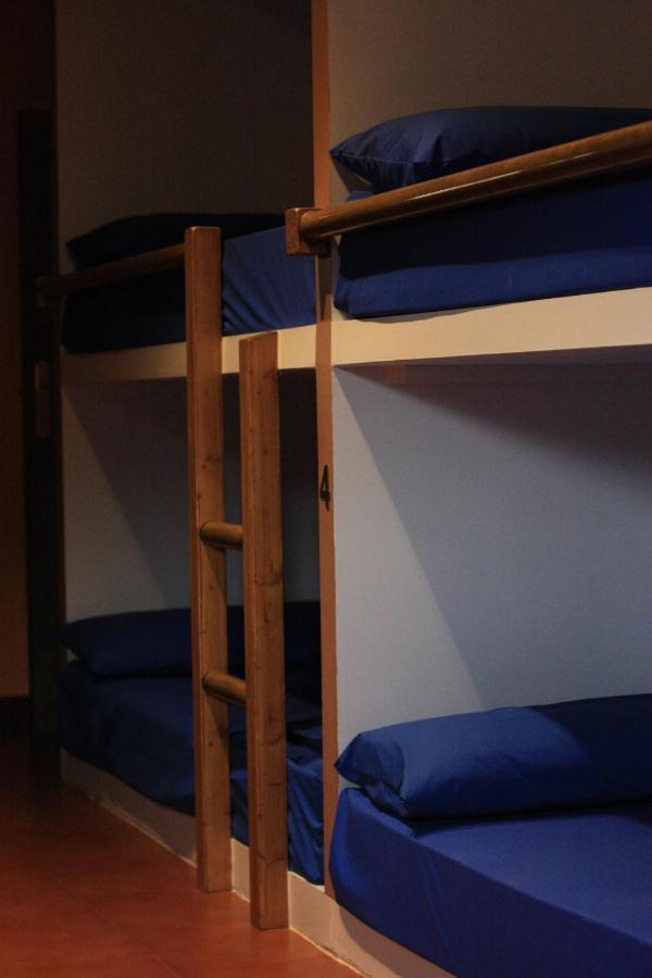 Albergue La Casa Del Camino Valverde de la Virgen ภายนอก รูปภาพ