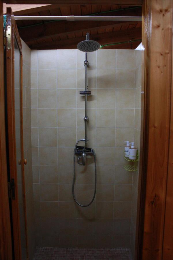 Albergue La Casa Del Camino Valverde de la Virgen ภายนอก รูปภาพ
